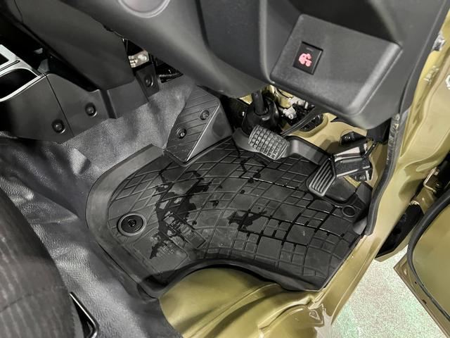 ハイゼットトラックジャンボエクストラ　４ＷＤ／走行２６１５５キロ／ＬＥＤランプ１年保証距離無制限　走行距離２６１５５キロ　ＣＤチューナー　純正マット　クリアランスソナー　オートマチックハイビーム　ＬＥＤヘッドランプ　アイドリングストップ　荷台作業灯　電動格納式ドアミラー（埼玉県）の中古車
