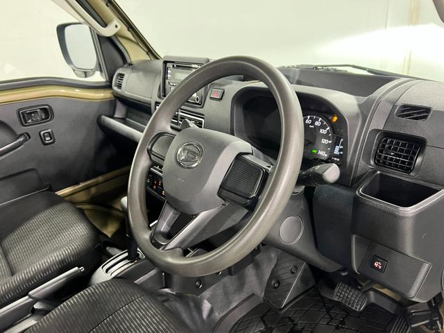 ハイゼットトラックジャンボエクストラ　４ＷＤ／走行２６１５５キロ／ＬＥＤランプ１年保証距離無制限　走行距離２６１５５キロ　ＣＤチューナー　純正マット　クリアランスソナー　オートマチックハイビーム　ＬＥＤヘッドランプ　アイドリングストップ　荷台作業灯　電動格納式ドアミラー（埼玉県）の中古車