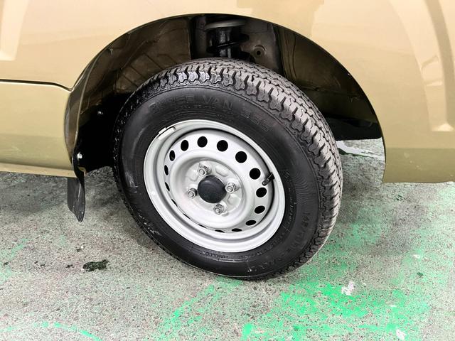 ハイゼットトラックジャンボエクストラ　４ＷＤ／走行２６１５５キロ／ＬＥＤランプ１年保証距離無制限　走行距離２６１５５キロ　ＣＤチューナー　純正マット　クリアランスソナー　オートマチックハイビーム　ＬＥＤヘッドランプ　アイドリングストップ　荷台作業灯　電動格納式ドアミラー（埼玉県）の中古車