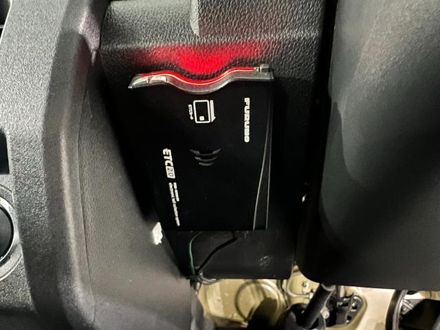 ハイゼットトラックジャンボエクストラ　４ＷＤ／走行２６１５５キロ／ＬＥＤランプ１年保証距離無制限　走行距離２６１５５キロ　ＣＤチューナー　純正マット　クリアランスソナー　オートマチックハイビーム　ＬＥＤヘッドランプ　アイドリングストップ　荷台作業灯　電動格納式ドアミラー（埼玉県）の中古車