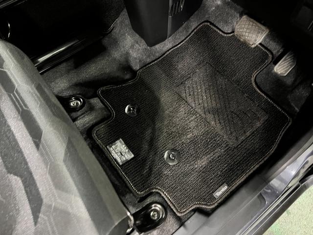 タントファンクロスターボ 走行24512キロ/クリアランスソナー一年保証・走行距離無制限 走行24512キロ サイドエアバック クリアランスソナー オートマチックハイビーム オートライト LEDヘッドライト ベンチシート シートヒーター 両側電動スライドドア(埼玉県)の中古車