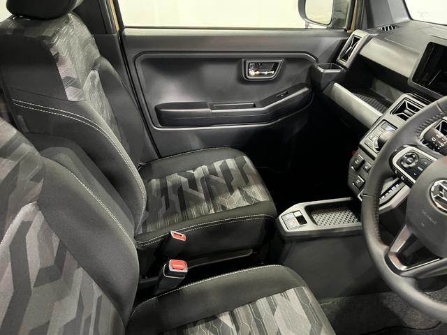 タフトGターボ クロムベンチャー 走行35222キロ/純正マット1年保証距離無制限 走行距離35222キロ 純正マット サイドエアバッグ LEDヘッドランプ アイドリングストップ オート格納式ドアミラー 電動パーキングブレーキ(埼玉県)の中古車
