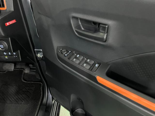 タントファンクロスターボ　走行２９３７３キロ／ＬＥＤヘッドランプ１年保証距離無制限　走行距離２９３７３キロ　純正マット　サイドエアバッグ　ＬＥＤヘッドランプ　アイドリングストップ　シートヒーター　両側電動スライドドア　電動パーキングブレーキ　キーフリー（埼玉県）の中古車