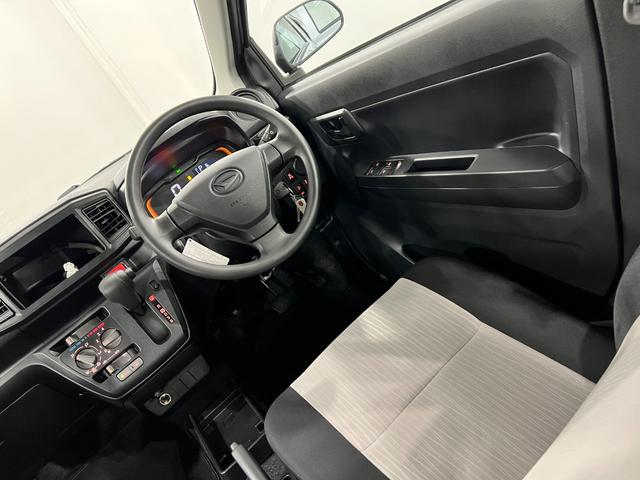 ミライースＬ　ＳＡIII　走行４５５６キロ／クリアランスソナー一年保証・走行距離無制限　走行４５５６キロ　助手席エアバック　オートライト　オートマチックハイビーム　クリアランスソナー　アイドリングストップ（埼玉県）の中古車