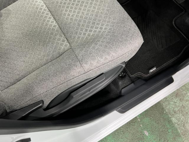 タントＸ　走行４１７８キロ／クリアランスソナー／片側電動スライド一年保証・走行距離無制限　走行４１７８キロ　サイドエアバック　クリアランスソナー　オートマチックハイビーム　オートライト　ＬＥＤヘッドライト　ベンチシート　シートヒーター　片側電動スライドドア（埼玉県）の中古車