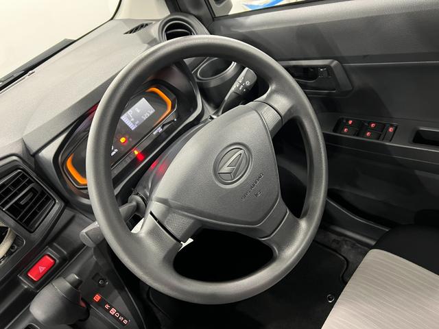 ミライースＬ　ＳＡIII　走行５２５７キロ／オートライト／マット１年保証距離無制限　走行距離５２５７キロ　純正マット　助手席エアバッグ　クリアランスソナー　オートマチックハイビーム　オートライト　アイドリングストップ　スマートアシスト３　キーレスエントリー（埼玉県）の中古車