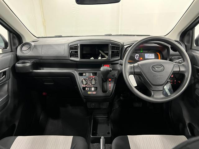 ミライースＬ　ＳＡIII　走行５２５７キロ／オートライト／マット１年保証距離無制限　走行距離５２５７キロ　純正マット　助手席エアバッグ　クリアランスソナー　オートマチックハイビーム　オートライト　アイドリングストップ　スマートアシスト３　キーレスエントリー（埼玉県）の中古車