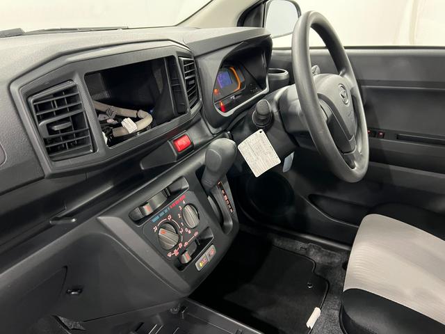 ミライースＬ　ＳＡIII　走行５２５７キロ／オートライト／マット１年保証距離無制限　走行距離５２５７キロ　純正マット　助手席エアバッグ　クリアランスソナー　オートマチックハイビーム　オートライト　アイドリングストップ　スマートアシスト３　キーレスエントリー（埼玉県）の中古車