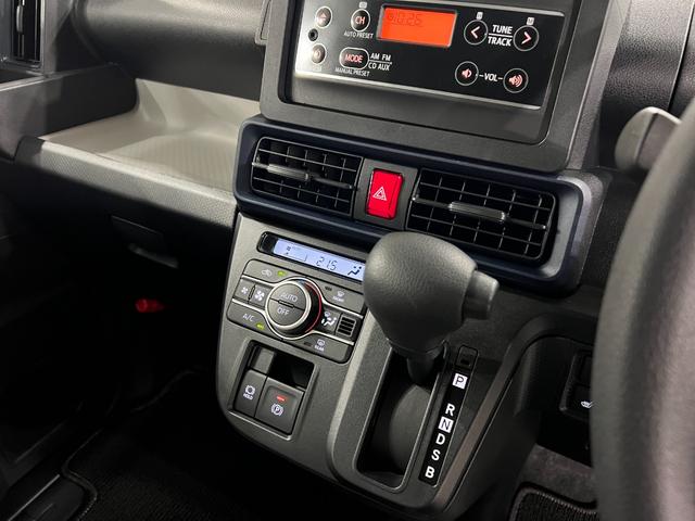 タントＸ　走行４４８８キロ／クリアランスソナー一年保証・走行距離無制限　走行４４８８キロ　サイドエアバック　クリアランスソナー　オートマチックハイビーム　オートライト　ＬＥＤヘッドライト　ベンチシート　シートヒーター　片側電動スライドドア（埼玉県）の中古車