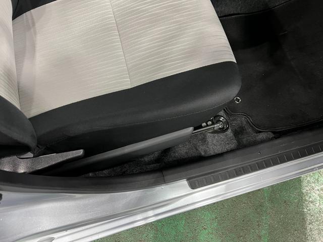 ミライースL SAIII 走行7624キロ/オートライト/マット1年保証距離無制限 走行距離7624キロ フロアマット 助手席エアバッグ クリアランスソナー オートマチックハイビーム オートライト アイドリングストップ(埼玉県)の中古車
