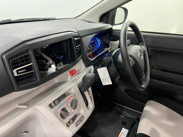ミライースＸ　ＳＡIII　走行２２２６キロ／ＬＥＤヘッドランプ／マット１年保証距離無制限　走行距離２２２６キロ　純正マット　クリアランスソナー　オートマチックハイビーム　オートライト　ＬＥＤヘッドランプ　アイドリングストップ　電動格納式ドアミラー（埼玉県）の中古車