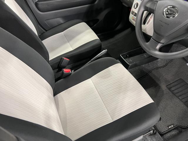 ミライースX SAIII 走行2282キロ/クリアランスソナー一年保証・走行距離無制限 走行2282キロ 助手席エアバック オートライト オートマチックハイビーム クリアランスソナー アイドリングストップ(埼玉県)の中古車