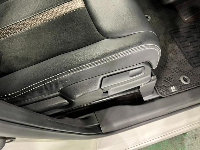 Ｎ−ＢＯＸカスタムＧ・Ｌターボホンダセンシング　走行２４２２７キロ／ナビワンオーナー　禁煙車　フルセグナビ　バックカメラ　ドラレコ　純正マット　サイドエアバッグ　ＬＥＤヘッドランプ　アイドリングストップ　両側電動スライドドア（埼玉県）の中古車