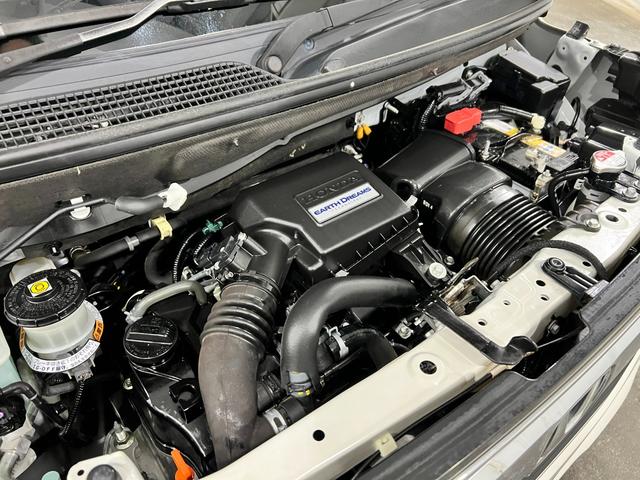 Ｎ−ＢＯＸカスタムＧ・Ｌターボホンダセンシング　走行２４２２７キロ／ナビワンオーナー　禁煙車　フルセグナビ　バックカメラ　ドラレコ　純正マット　サイドエアバッグ　ＬＥＤヘッドランプ　アイドリングストップ　両側電動スライドドア（埼玉県）の中古車