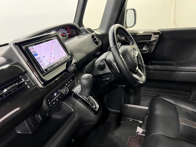 Ｎ−ＢＯＸカスタムＧ・Ｌターボホンダセンシング　走行２４２２７キロ／ナビワンオーナー　禁煙車　フルセグナビ　バックカメラ　ドラレコ　純正マット　サイドエアバッグ　ＬＥＤヘッドランプ　アイドリングストップ　両側電動スライドドア（埼玉県）の中古車