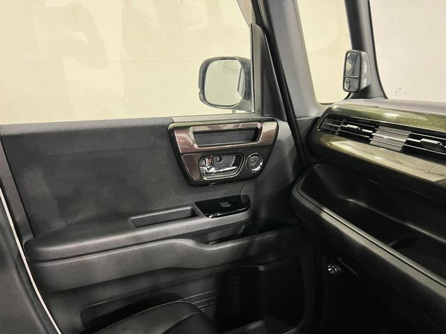 Ｎ−ＢＯＸカスタムＧ・Ｌターボホンダセンシング　走行２４２２７キロ／ナビワンオーナー　禁煙車　フルセグナビ　バックカメラ　ドラレコ　純正マット　サイドエアバッグ　ＬＥＤヘッドランプ　アイドリングストップ　両側電動スライドドア（埼玉県）の中古車