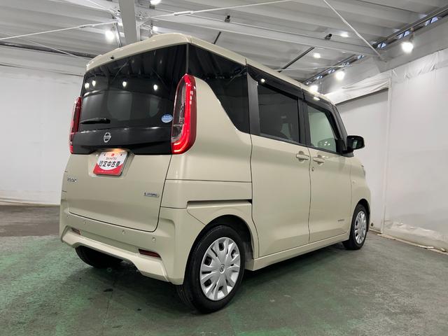 ルークスS 走行7997キロ/ナビ/ETC一年保証・走行距離無制限走行7997キロ ワンセグナビ ブルートゥース ETC 助手席エアバック 純正カーペットマット オートライト(埼玉県)の中古車