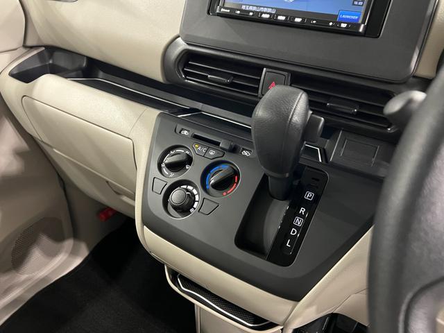 ルークスS 走行7997キロ/ナビ/ETC一年保証・走行距離無制限走行7997キロ ワンセグナビ ブルートゥース ETC 助手席エアバック 純正カーペットマット オートライト(埼玉県)の中古車
