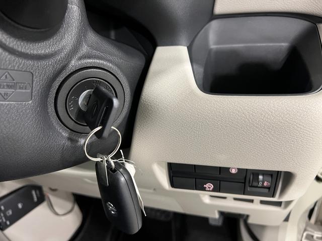 ルークスS 走行7997キロ/ナビ/ETC一年保証・走行距離無制限走行7997キロ ワンセグナビ ブルートゥース ETC 助手席エアバック 純正カーペットマット オートライト(埼玉県)の中古車