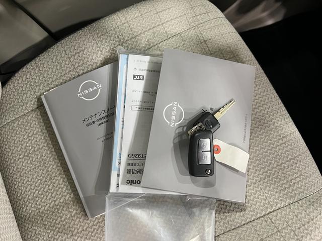 ルークスS 走行7997キロ/ナビ/ETC一年保証・走行距離無制限走行7997キロ ワンセグナビ ブルートゥース ETC 助手席エアバック 純正カーペットマット オートライト(埼玉県)の中古車