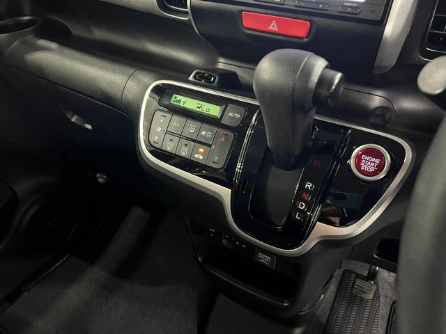 N−BOXG・Lパッケージ 走行32593キロ/車検整備付/雹害/ナビ一年保証・走行距離無制限走行32593キロ 雹害 車検整備付 ワンセグナビ バックカメラ サイドエアバック ベンチシート(埼玉県)の中古車