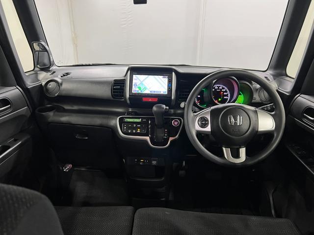 N−BOXG・Lパッケージ 走行32593キロ/車検整備付/雹害/ナビ一年保証・走行距離無制限走行32593キロ 雹害 車検整備付 ワンセグナビ バックカメラ サイドエアバック ベンチシート(埼玉県)の中古車