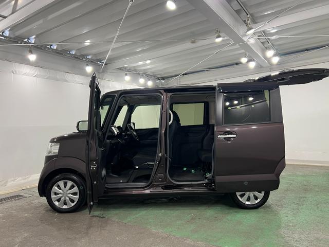 N−BOXG・Lパッケージ 走行32593キロ/車検整備付/雹害/ナビ一年保証・走行距離無制限走行32593キロ 雹害 車検整備付 ワンセグナビ バックカメラ サイドエアバック ベンチシート(埼玉県)の中古車