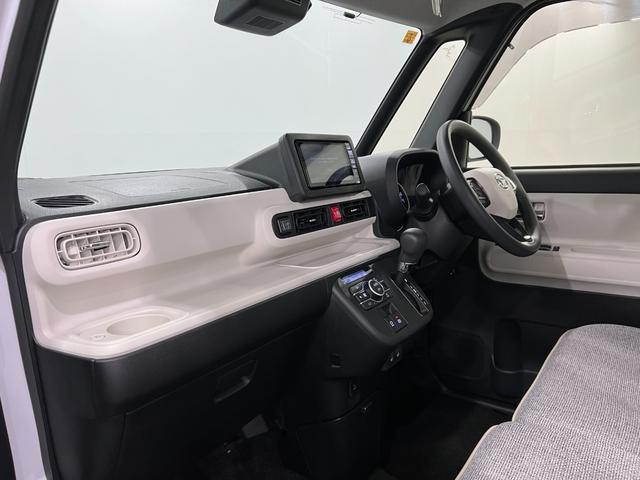 ムーヴキャンバスストライプスGターボ 走行7888キロ/ナビ/バックカメラ一年保証・走行距離無制限走行7888キロ フルセグナビ ブルートゥース バックカメラ ドラレコ ETC クリアランスソナーLEDヘッドライト 両側電動スライドドア(埼玉県)の中古車