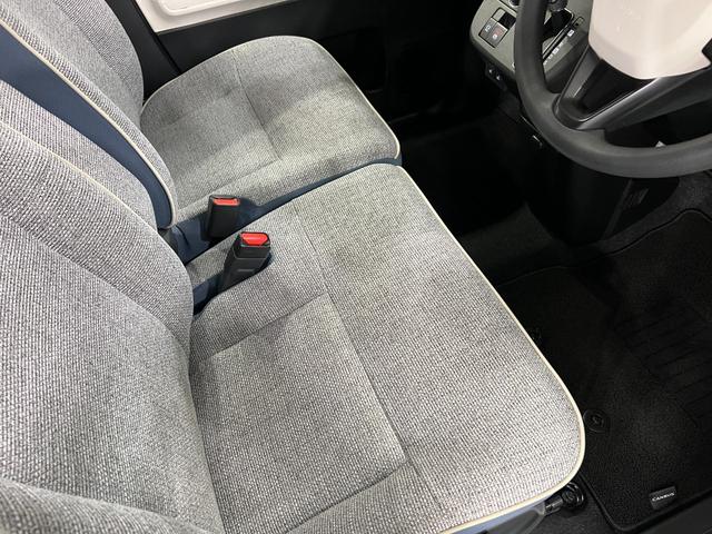 ムーヴキャンバスストライプスGターボ 走行7888キロ/ナビ/バックカメラ一年保証・走行距離無制限走行7888キロ フルセグナビ ブルートゥース バックカメラ ドラレコ ETC クリアランスソナーLEDヘッドライト 両側電動スライドドア(埼玉県)の中古車