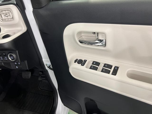 ムーヴキャンバスストライプスＧターボ　走行１６９１３キロ／ディスプレイＯＤ一年保証・走行距離無制限　走行１６９１３キロ　バックカメラ　ドラレコ　ＥＴＣ　サイドエアバック　クリアランスソナー　オートライト　ＬＥＤヘッドライト　シートヒーター　両側電動スライドドア（埼玉県）の中古車
