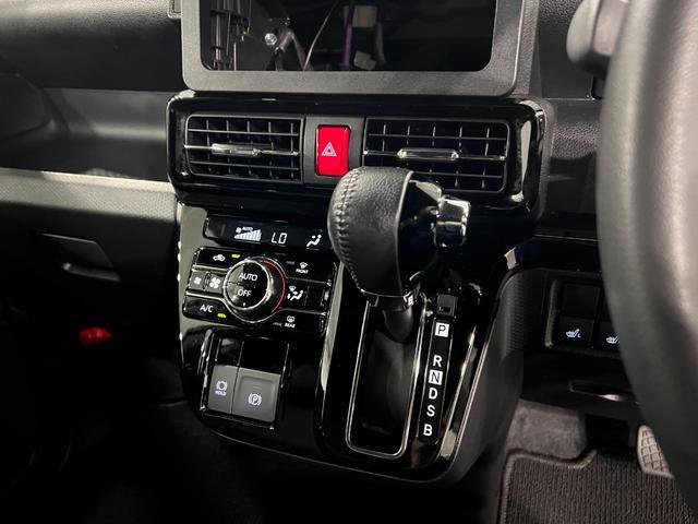 タントカスタムRS ターボ 走行51809キロ/LEDヘッドライト一年保証・走行距離無制限 走行51809キロ サイドエアバック クリアランスソナー オートマチックハイビーム オートライト LEDヘッドライト ベンチシート シートヒーター 両側電動スライドドア(埼玉県)の中古車