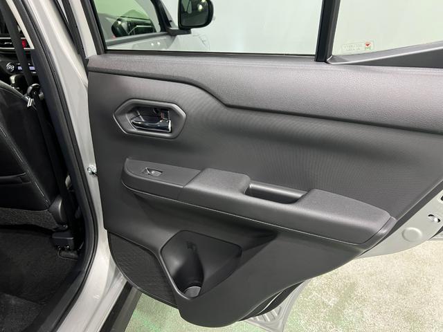 ロッキープレミアムG 走行651キロ/LEDヘッドランプ/純正マット1年保証距離無制限 走行距離651キロ 純正マット サイドエアバッグ LEDヘッドランプ アイドリングストップ シートヒーター オート格納式ドアミラー 電動パーキングブレーキ キーフリー(埼玉県)の中古車