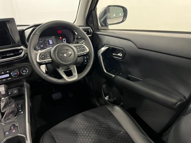 ロッキープレミアムG 走行651キロ/LEDヘッドランプ/純正マット1年保証距離無制限 走行距離651キロ 純正マット サイドエアバッグ LEDヘッドランプ アイドリングストップ シートヒーター オート格納式ドアミラー 電動パーキングブレーキ キーフリー(埼玉県)の中古車