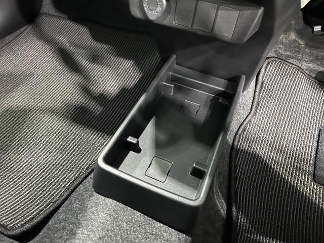 ミライースX SAIII 走行2082キロ/LEDヘッドライト走行2082キロ LEDヘッドライト 助手席エアバック オートライト オートマチックハイビーム クリアランスソナー アイドリングストップ 一年保証・走行距離無制限(東京都)の中古車