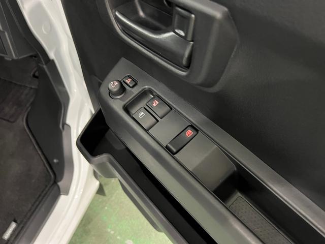ハイゼットカーゴクルーズ 走行5395キロ/純正フルセグナビ/ドラレコ1年保証距離無制限 走行距離5395キロ 純正フルセグナビ バックカメラ ドラレコ マット クリアランスソナー LEDヘッドランプ アイドリングストップ 両側スライドドア 電動格納式ドアミラー(埼玉県)の中古車