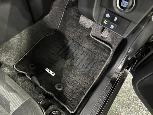 タフトＧ　クロムベンチャー　車検整備付／走行６９７７３キロ／ナビ１年保証距離無制限　走行距離６９７７３キロ　純正フルセグナビ　バックカメラ　ドラレコ　純正マット　サイドエアバッグ　ＬＥＤヘッドランプ　アイドリングストップ　シートヒーター　オート格納式ドアミラー（埼玉県）の中古車