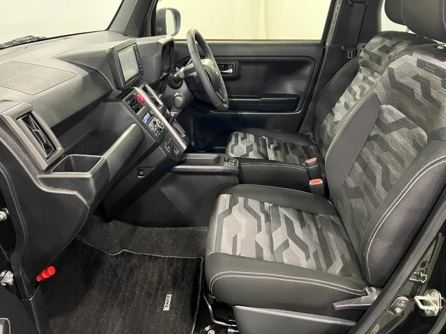 タフトＧ　クロムベンチャー　車検整備付／走行６９７７３キロ／ナビ１年保証距離無制限　走行距離６９７７３キロ　純正フルセグナビ　バックカメラ　ドラレコ　純正マット　サイドエアバッグ　ＬＥＤヘッドランプ　アイドリングストップ　シートヒーター　オート格納式ドアミラー（埼玉県）の中古車