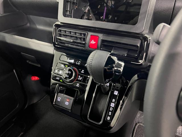 タントカスタムＲＳ　走行２０７３５キロ／ＬＥＤヘッドランプ／マット１年保証距離無制限　走行距離２０７３５キロ　純正マット　サイドエアバッグ　ＬＥＤヘッドランプ　アイドリングストップ　シートヒーター　両側電動スライドドア　オート格納式ドアミラー　電動格納式ドアミラー（埼玉県）の中古車