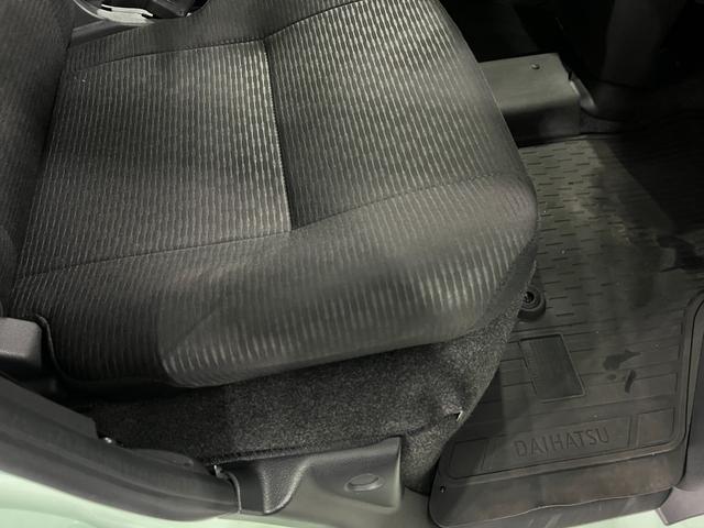 ハイゼットカーゴデッキバンG 走行37744キロ/タイヤ4本交換一年保証・走行距離無制限走行37744キロ タイヤ4本交換 クリアランスソナー オートライト アイドリングストップ 助手席エアバック 助手席エアバック(埼玉県)の中古車