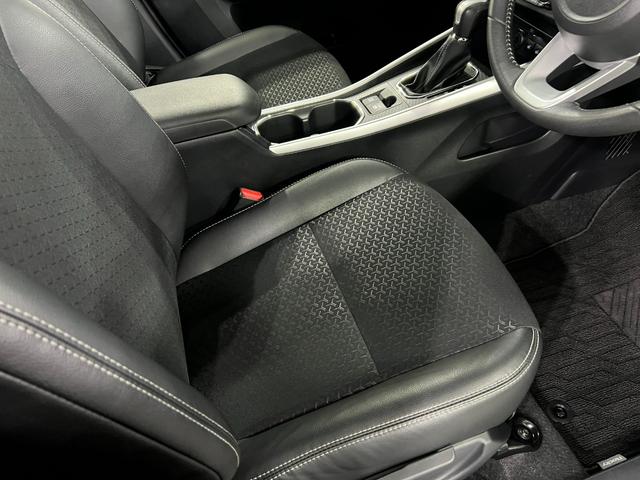 ロッキープレミアムＧ　走行１０７５３キロ／純正フルセグナビ／ドラレコ１年保証距離無制限　走行距離１０７５３キロ　純正フルセグナビ　パノラマモニター　ドラレコ　純正マット　サイドエアバッグ　ＬＥＤヘッドランプ　アイドリングストップシートヒーター　オート格納式ドアミラー（埼玉県）の中古車