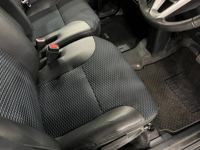タントカスタムRS 走行11176キロ/ナビドラレコ/バックカメラ一年保証・走行距離無制限走行11176キロ フルセグナビ ブルートゥース バックカメラ ドラレコ クリアランスソナー LEDヘッドライト シートヒーター 両側電動スライドドア(埼玉県)の中古車