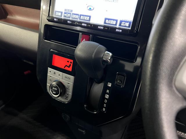 ルーミーＧ　Ｓ　走行２２７３０キロ／純正フルセグナビ／バックカメラ１年保証距離無制限　走行２２７３０キロ　純正フルセグナビ　バックカメラ　ブルートゥース　純正マット　助手席エアバッグ　オートライト　アイドリングストップ　両側電動スライドドア　オート格納式ドアミラー（埼玉県）の中古車