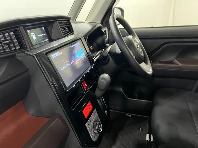 ルーミーＧ　Ｓ　走行２２７３０キロ／純正フルセグナビ／バックカメラ１年保証距離無制限　走行２２７３０キロ　純正フルセグナビ　バックカメラ　ブルートゥース　純正マット　助手席エアバッグ　オートライト　アイドリングストップ　両側電動スライドドア　オート格納式ドアミラー（埼玉県）の中古車