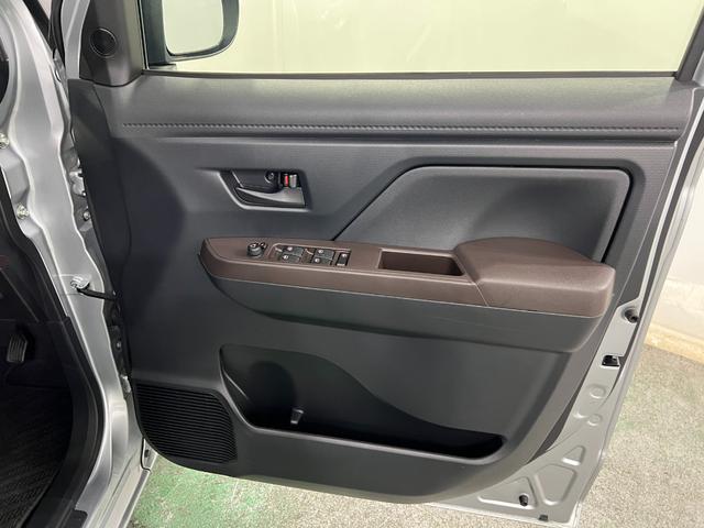ルーミーＧ　Ｓ　走行２２７３０キロ／純正フルセグナビ／バックカメラ１年保証距離無制限　走行２２７３０キロ　純正フルセグナビ　バックカメラ　ブルートゥース　純正マット　助手席エアバッグ　オートライト　アイドリングストップ　両側電動スライドドア　オート格納式ドアミラー（埼玉県）の中古車