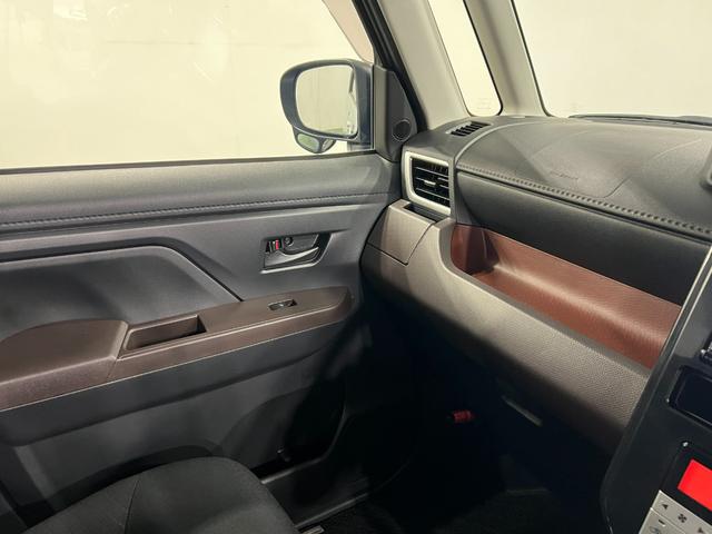 ルーミーＧ　Ｓ　走行２２７３０キロ／純正フルセグナビ／バックカメラ１年保証距離無制限　走行２２７３０キロ　純正フルセグナビ　バックカメラ　ブルートゥース　純正マット　助手席エアバッグ　オートライト　アイドリングストップ　両側電動スライドドア　オート格納式ドアミラー（埼玉県）の中古車