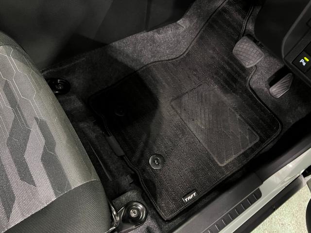 タフトGターボ クロムベンチャー 走行17810キロ/シートヒータ1年保証距離無制限 走行距離17810キロ 純正マット サイドエアバッグ LEDヘッドランプ アイドリングストップ シートヒーター オート格納式ドアミラー 電動パーキングブレーキ キーフリー(埼玉県)の中古車