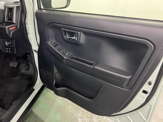 タフトGターボ クロムベンチャー 走行17810キロ/シートヒータ1年保証距離無制限 走行距離17810キロ 純正マット サイドエアバッグ LEDヘッドランプ アイドリングストップ シートヒーター オート格納式ドアミラー 電動パーキングブレーキ キーフリー(埼玉県)の中古車