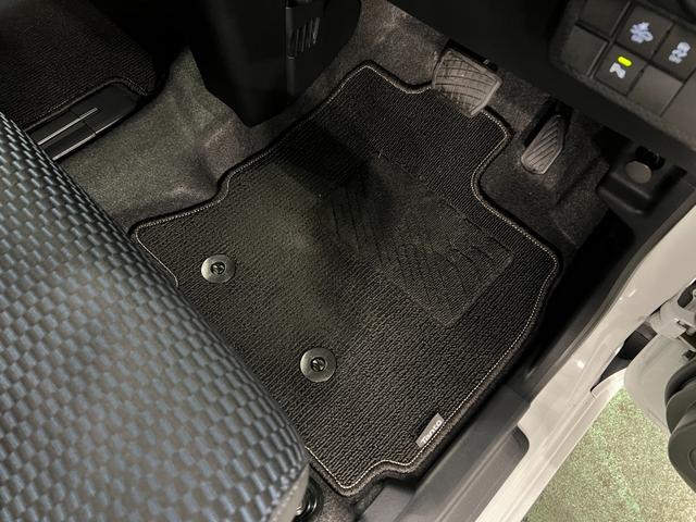 タントカスタムRS 走行14228キロ/クリアランスソナー一年保証・走行距離無制限 走行14228キロ サイドエアバック クリアランスソナー オートマチックハイビーム オートライト LEDヘッドライト ベンチシート シートヒーター 両側電動スライドドア(埼玉県)の中古車