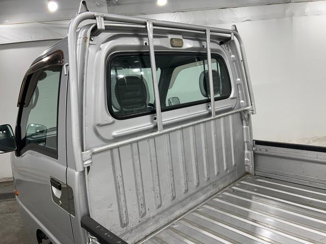 サンバートラックTC−SC 走行80227キロ/4WD/車検整備付/ナビ一年保証・走行距離無制限走行80227キロ フルセグナビ ブルートゥース 助手席エアバック 4WD 車検整備付 キーレス(埼玉県)の中古車