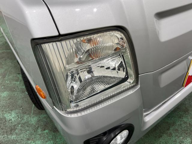 サンバートラックTC−SC 走行80227キロ/4WD/車検整備付/ナビ一年保証・走行距離無制限走行80227キロ フルセグナビ ブルートゥース 助手席エアバック 4WD 車検整備付 キーレス(埼玉県)の中古車